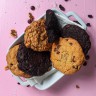 Печенье MILKA Mini Cookies с кусочками шоколада частично покрытое молочным шоколадом